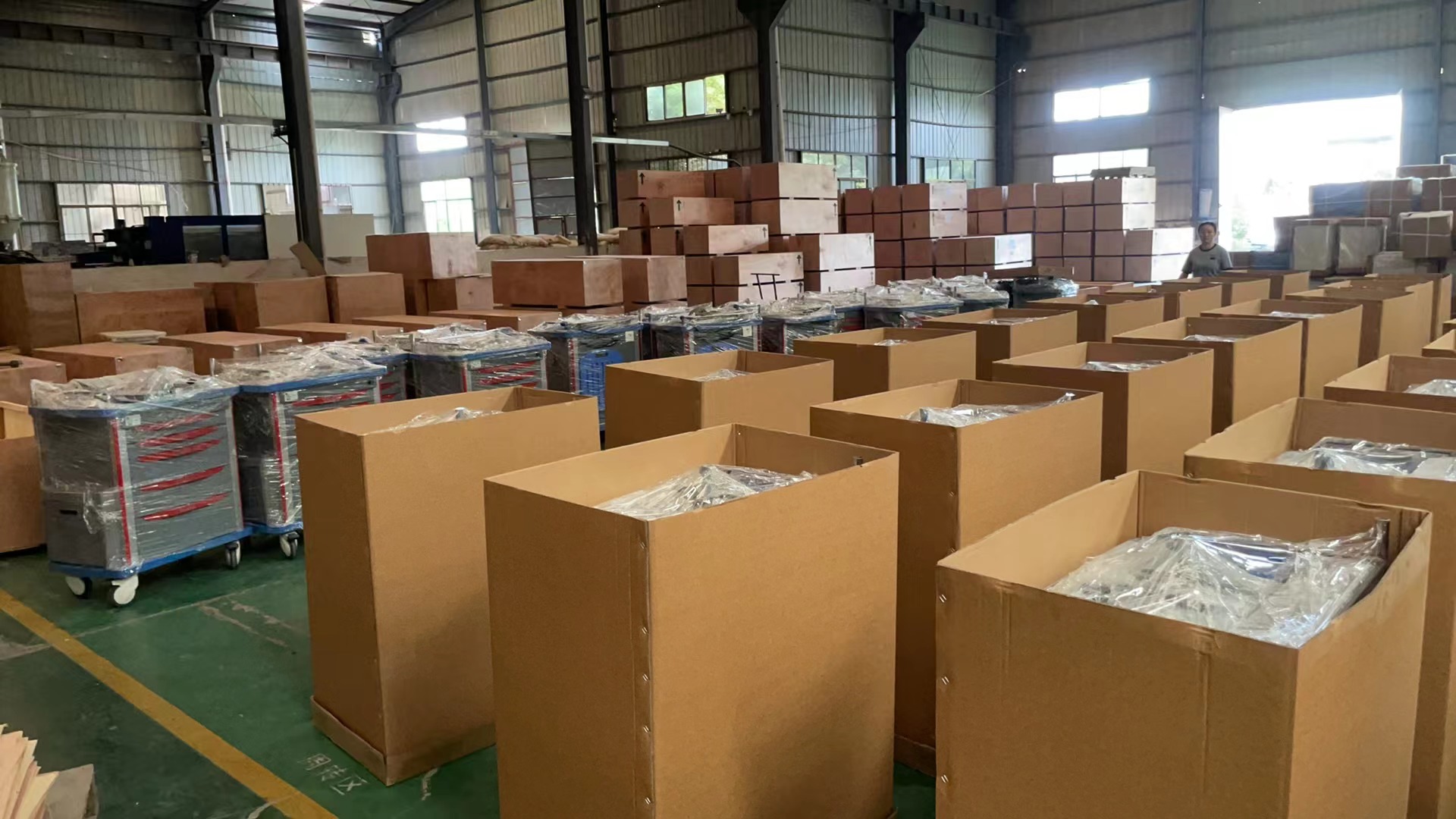 Finished medical trolleys carton packed for export