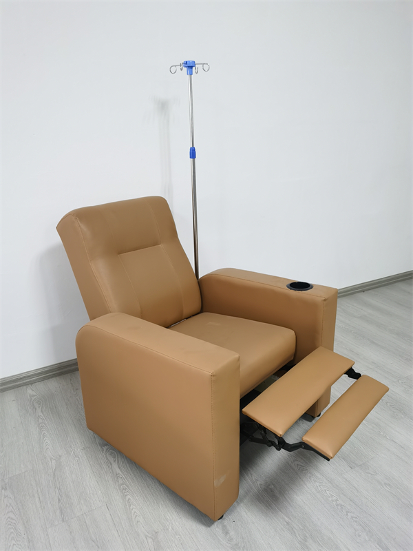 Adjustable medical recliner with IV pole,Comfortable patient recliner chair