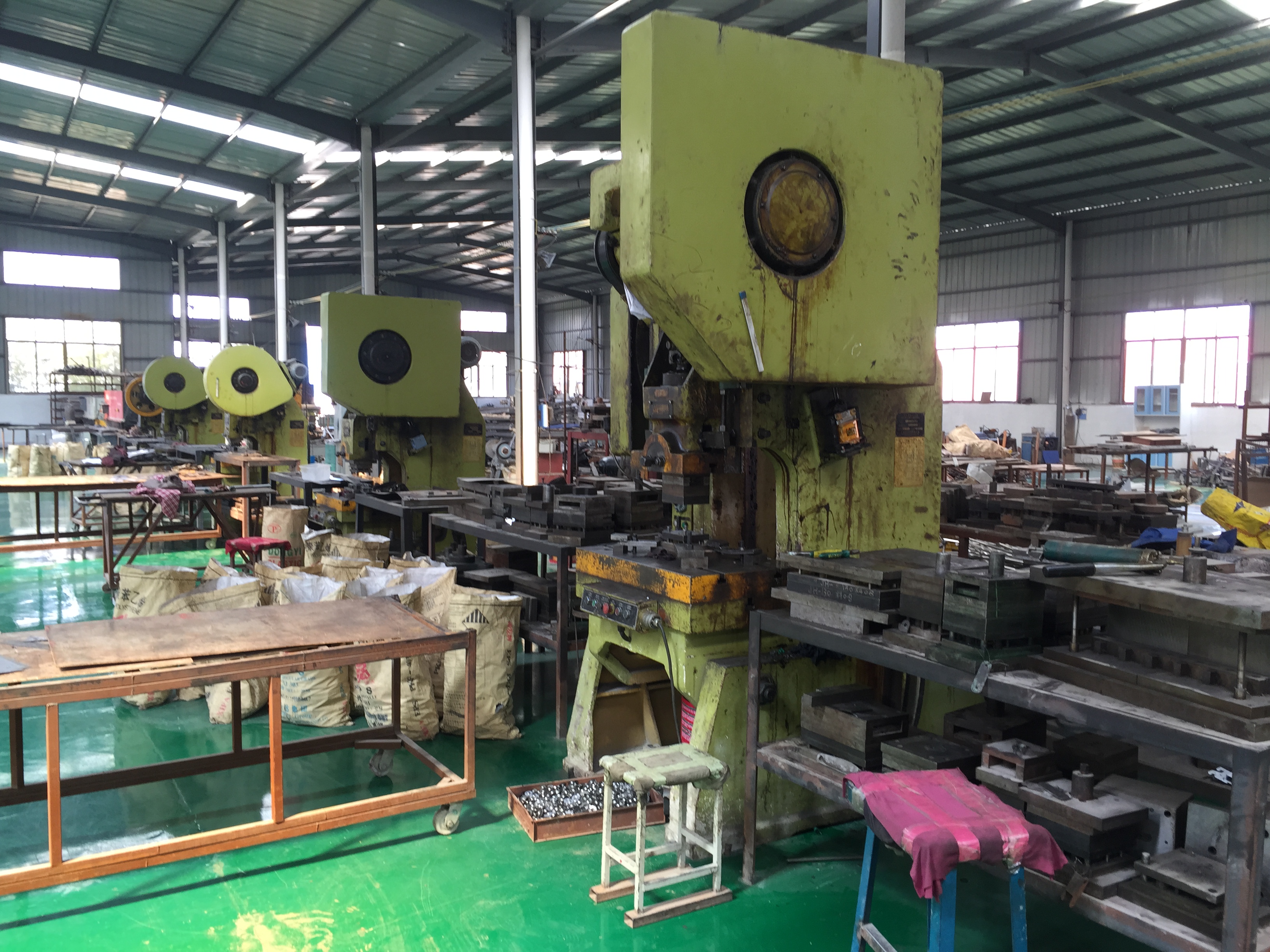 Metal fabrication machine for medical trolley production